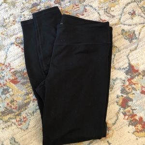 Black Fabletics Leggings